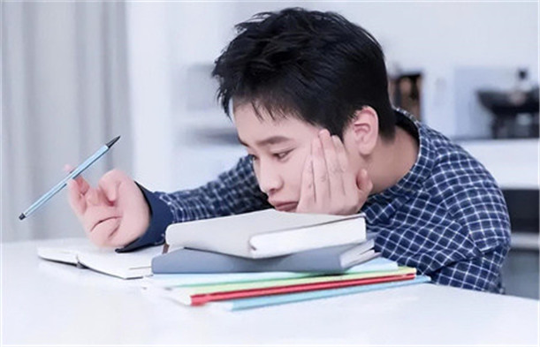 不上學的中學生該怎么教育