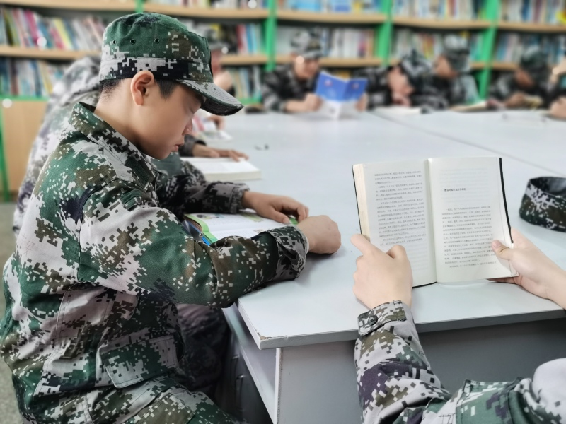 新起點讀書活動，探索書中人間真理，封閉式教育學校