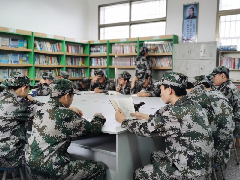   新起點讀書活動，探索書中人間真理 ，封閉式教育學校